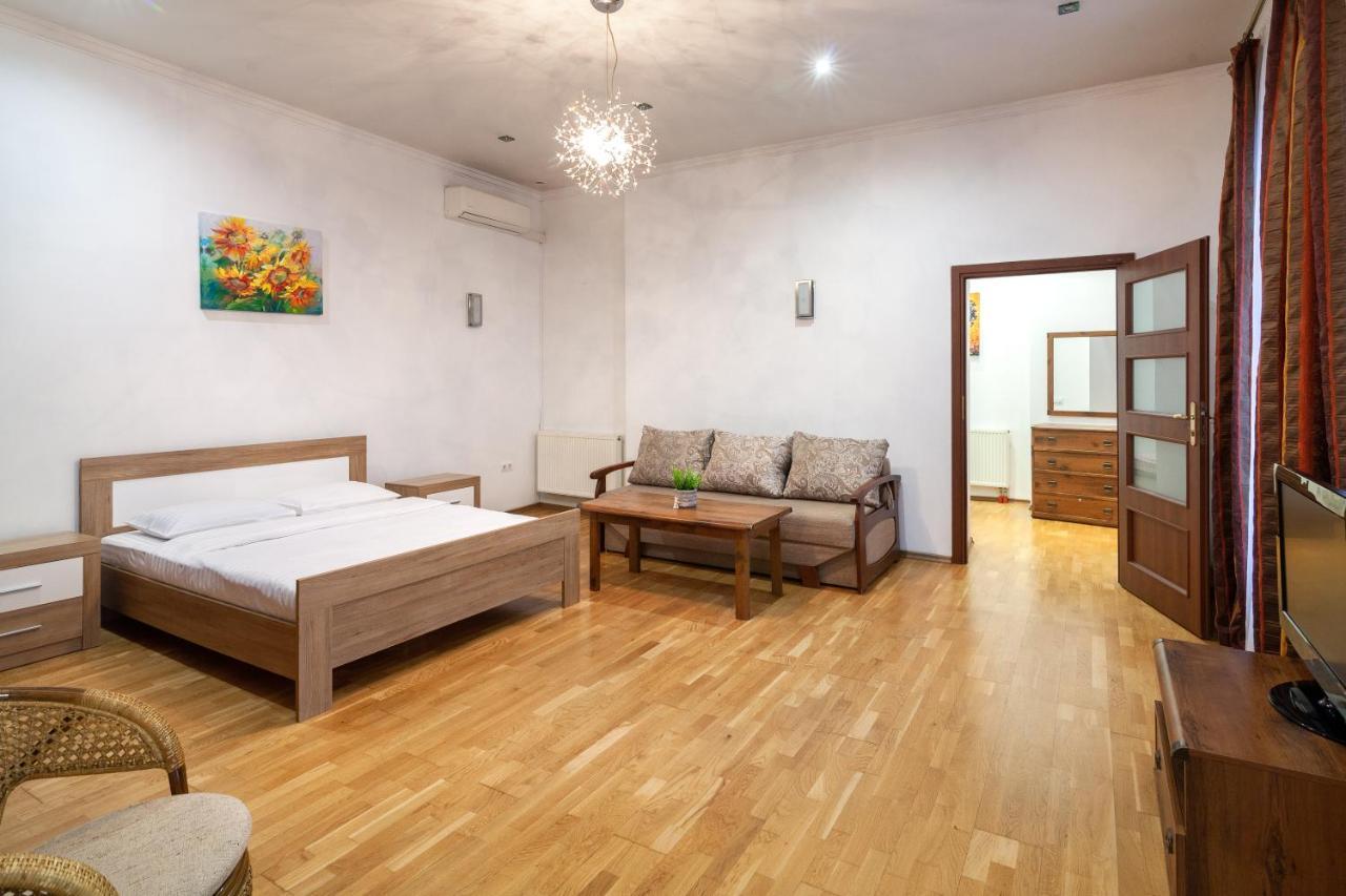 Romari Лесі Українки Apartment Lviv Exterior photo