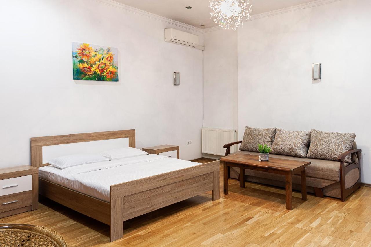 Romari Лесі Українки Apartment Lviv Exterior photo